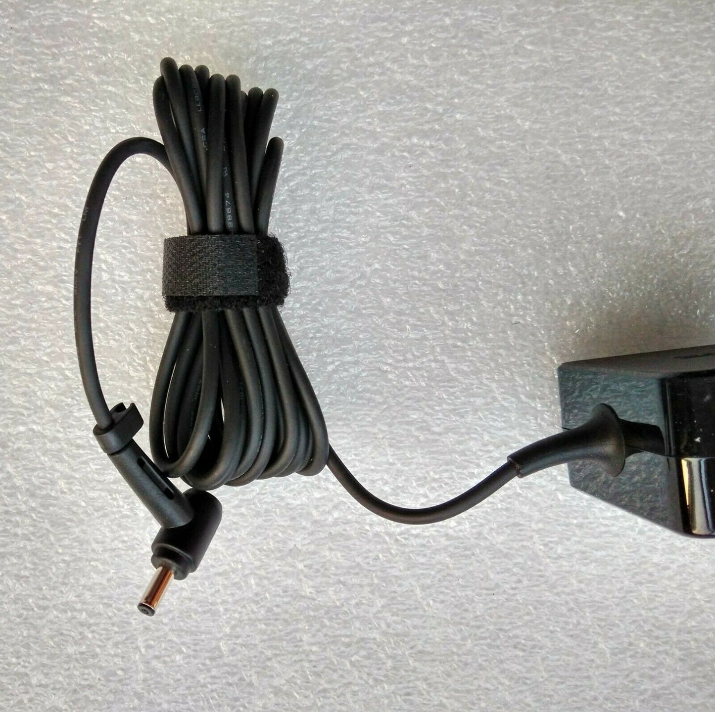 Original OEM 33W AC Adapter for Asus X751SA-QP2-CB,0A001-00345300,0A001-00345200