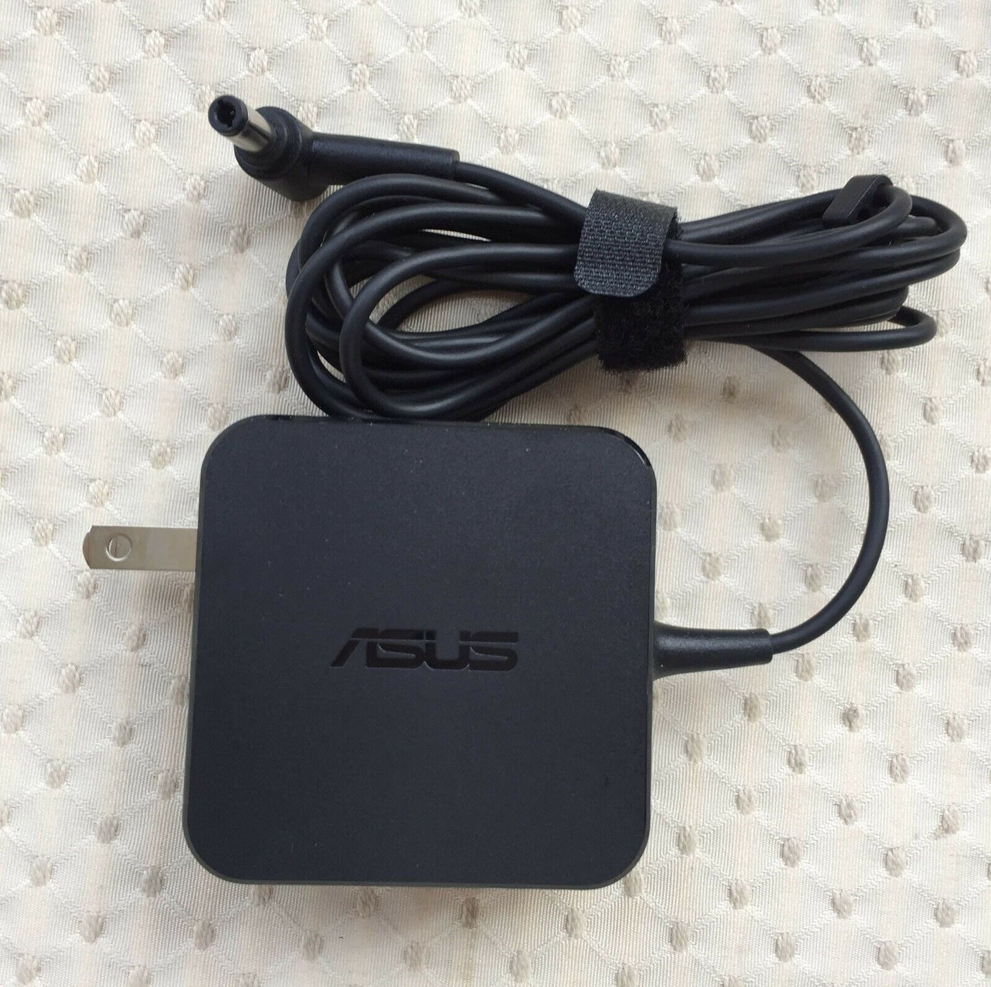 Original OEM 45W 19V AC/DC Adapter for Asus Transformer Book Flip Q502LA-BSI5T14