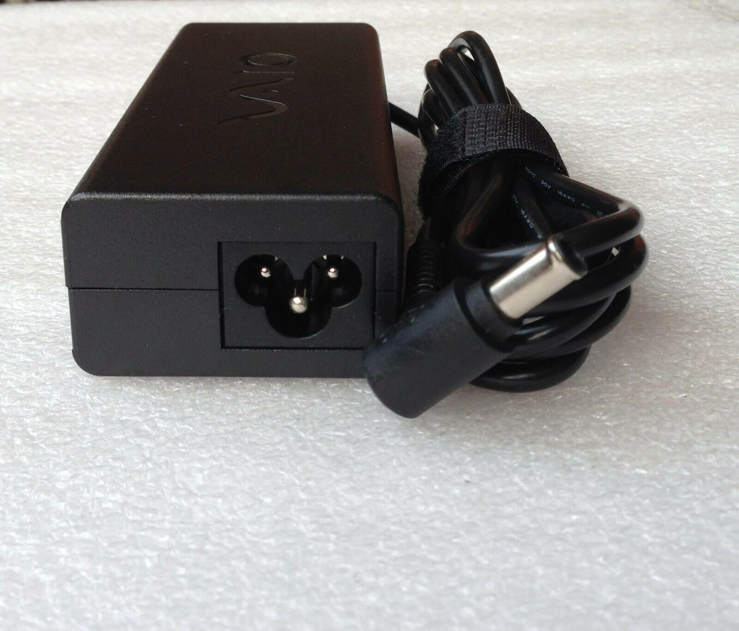 @Original Sony 19.5V AC Adapter&Cord for Sony Vaio PCG61611L,PCG61611U,PCG71411L