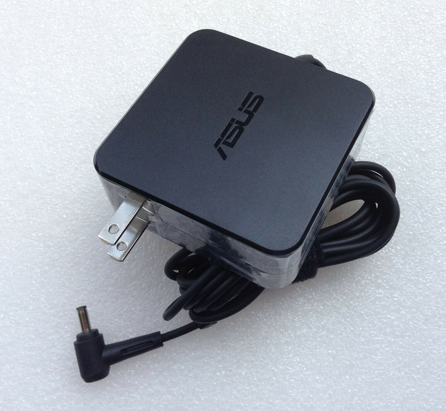 New Original OEM ASUS AC/DC Adapter Cord/Charger for ASUS Q505UA/Q326FA Notebook