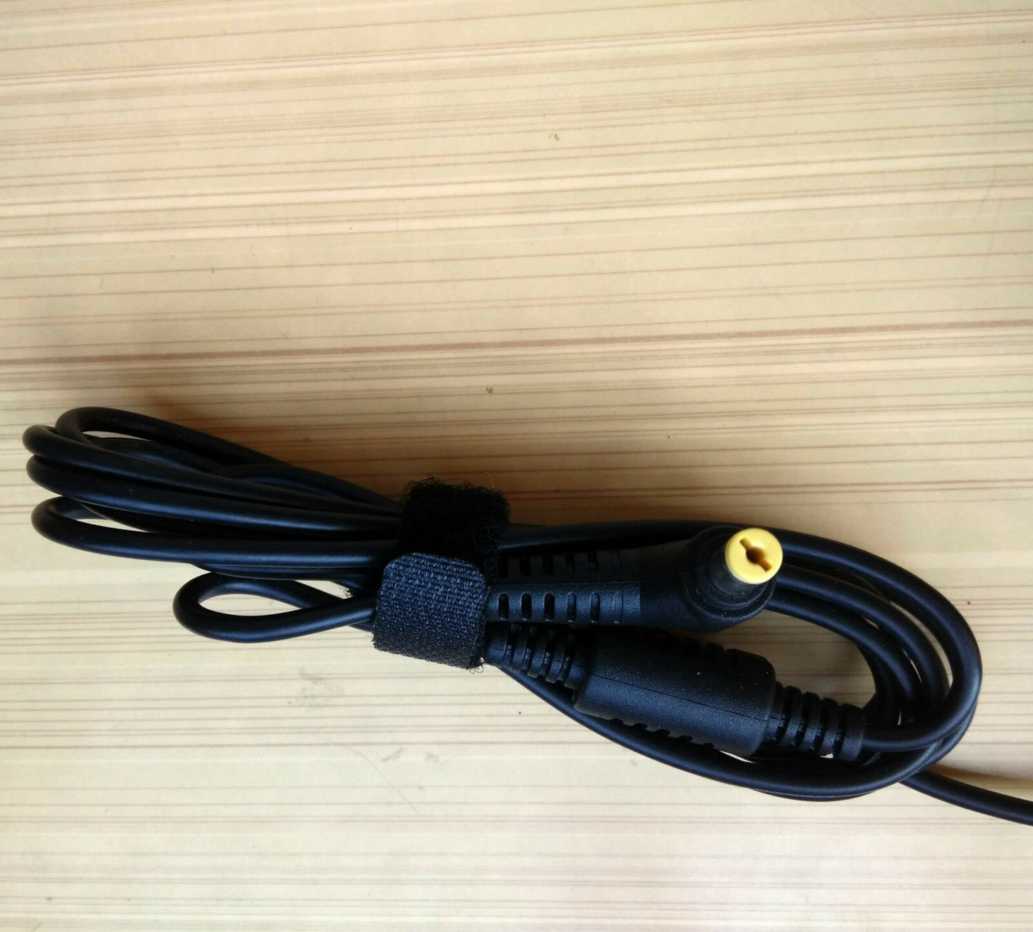 Original OEM Acer 65W AC Adapter for Acer Aspire V3-471-53214G75Madd,ADP-65 VH D