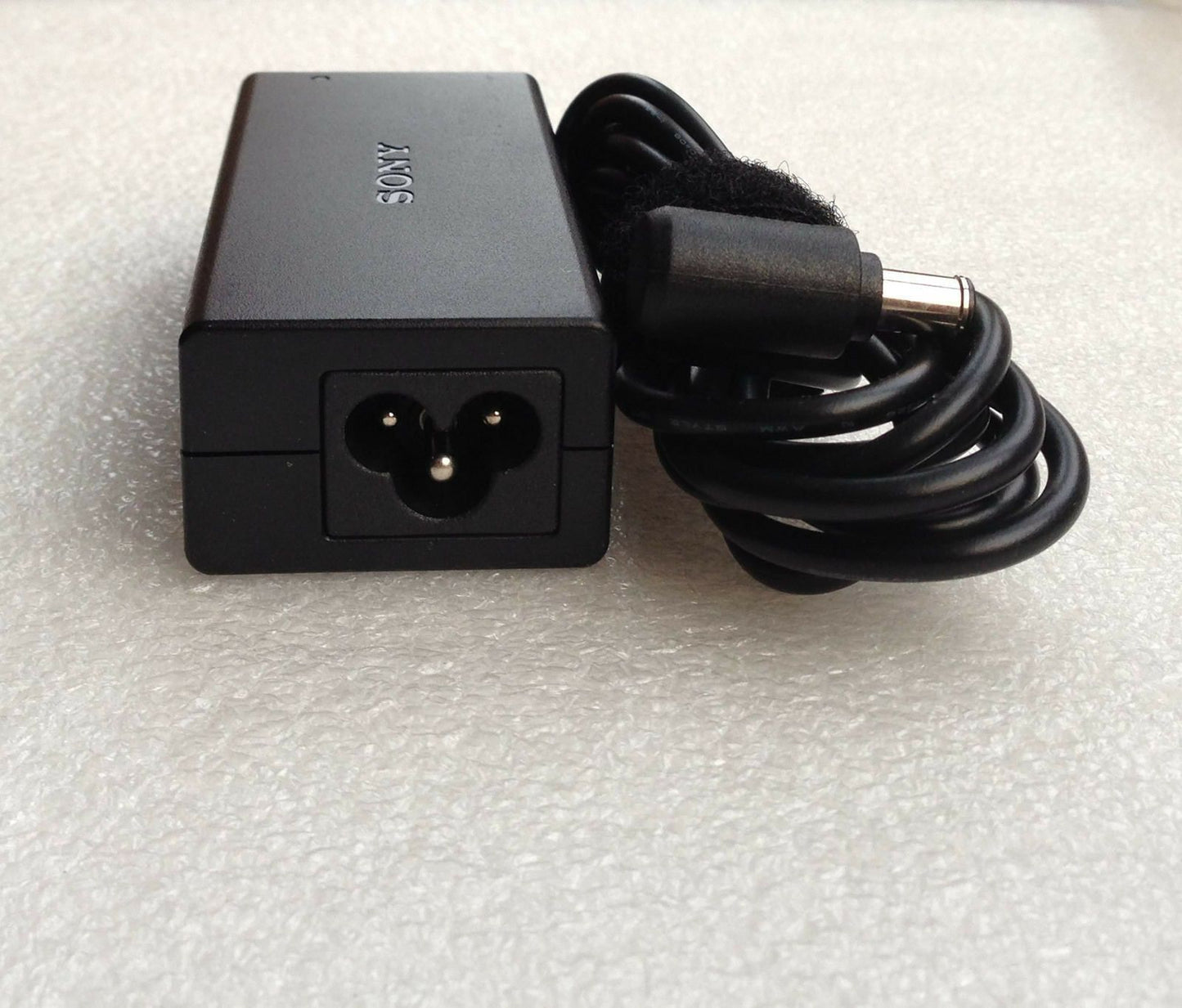 Original OEM Sony 45W 19.5V 2.3A AC Adapter for VAIO Fit 14A SVF14N13SGB Flip PC