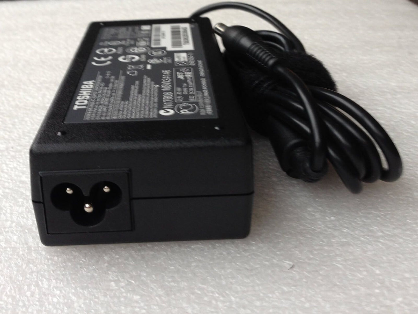 Original OEM Supply Charger Toshiba Satellite A505-S6980 L355D-S7901 L455D-S5976