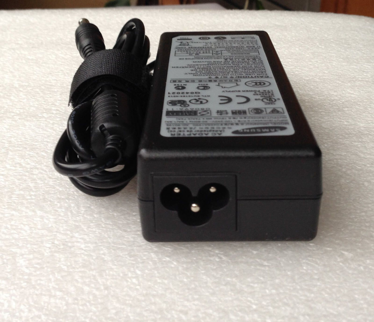 Original OEM Samsung 19V 4.74A 90W Power Cord/Charger ATIV Book 8 NP880Z5E-X01US