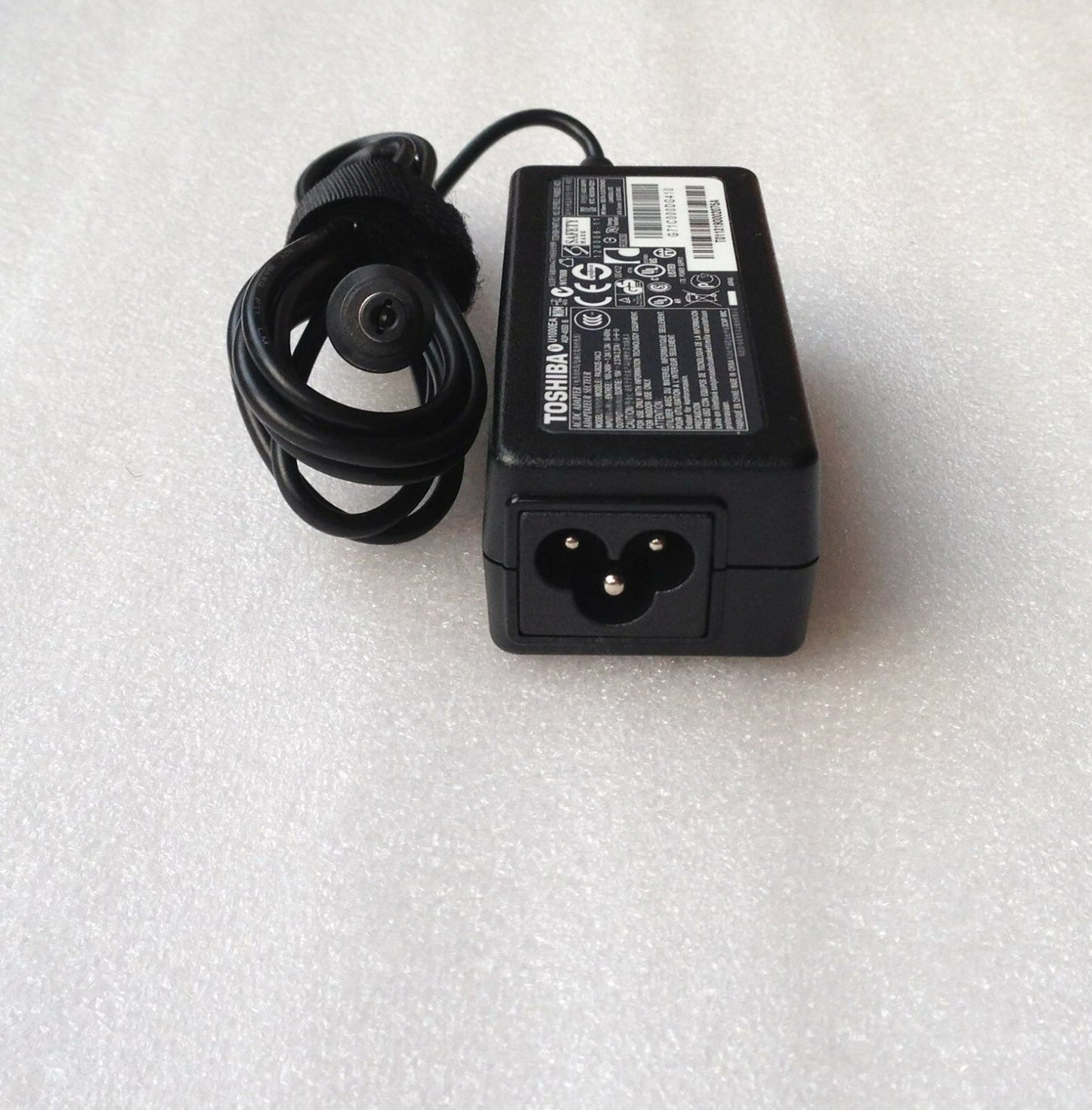 New Original Genuine OEM 45W AC Adapter for Toshiba KIRA PSU7FA-00U00K Ultrabook