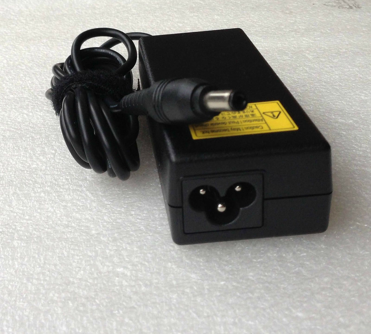 @Original OEM TOSHIBA PA3714E-1AC3,ADP-65JH BB,V85,N17908,R33030 65W AC Adapter