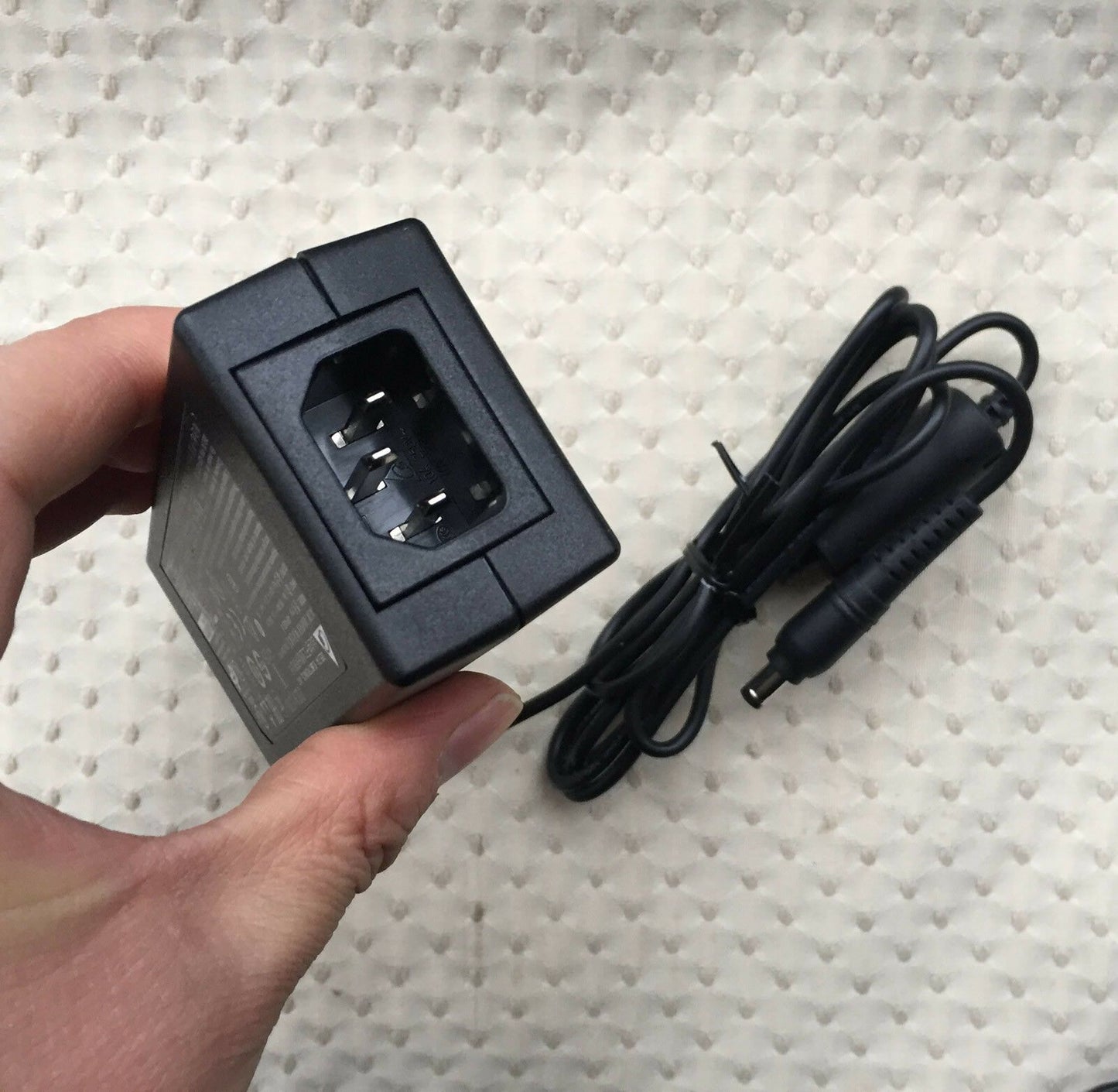 Original Delta 40W AC Adapter for Dell S2230MX,S2230MXF ADP-40DD B,LED Monitor