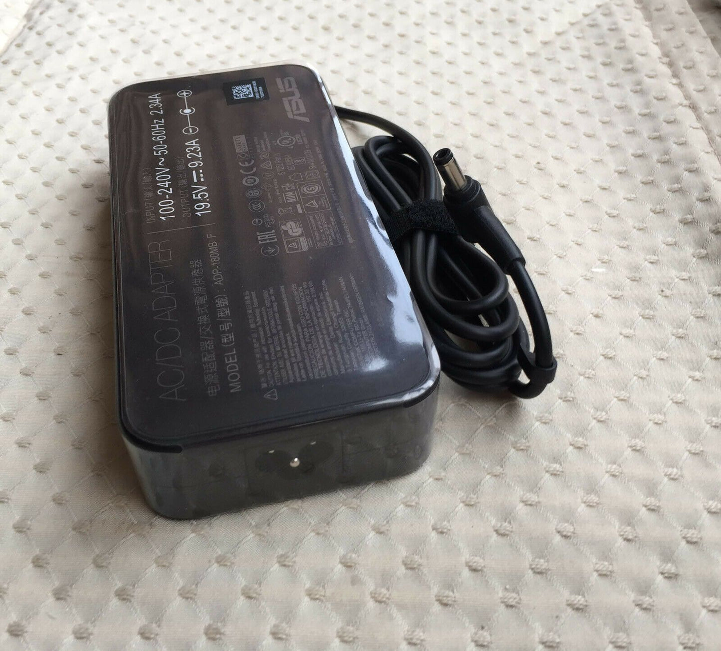 @New Official ASUS 180W AC Adapter for ASUS ROG Strix GL502VS-FY043T,ADP-180MB F
