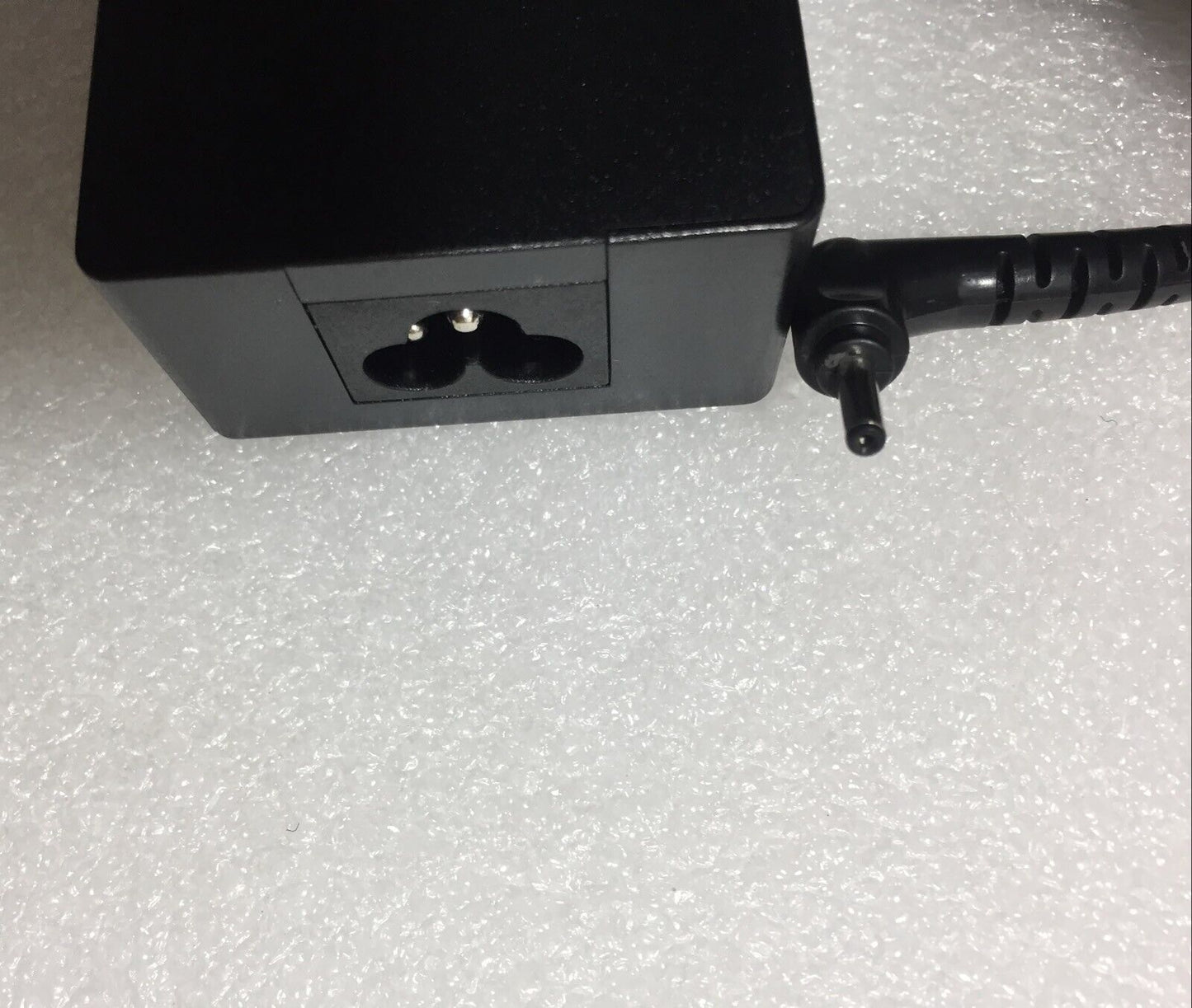 New Original OEM LG 65W Adapter for LG UltraPC 16U70Q-G.AP79G 19065E BP Notebook