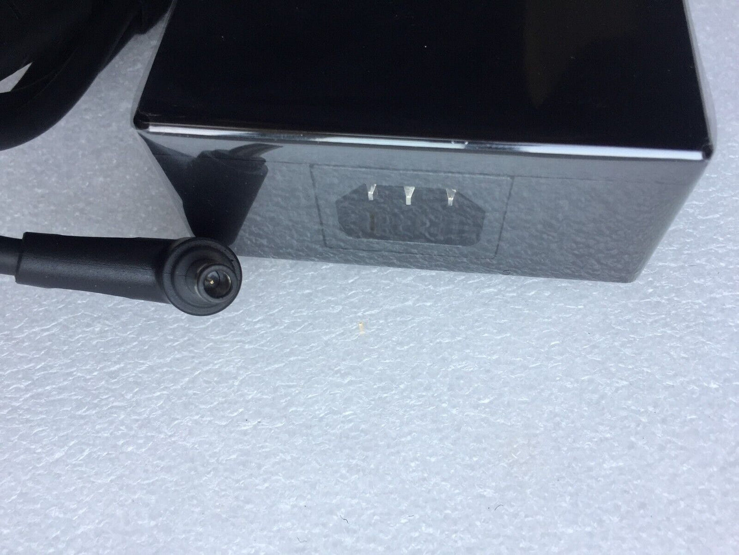 New Original ASUS ROG Strix G18/i9-13980HX/RTX4090 A22-330P1A 330W AC/DC Adapter