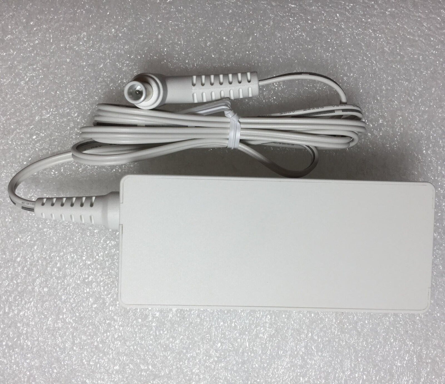 New Original OEM LG AD10560LF 19.0V 1.3A 24.7W Adapter for LG LCD-LED Monitor TV