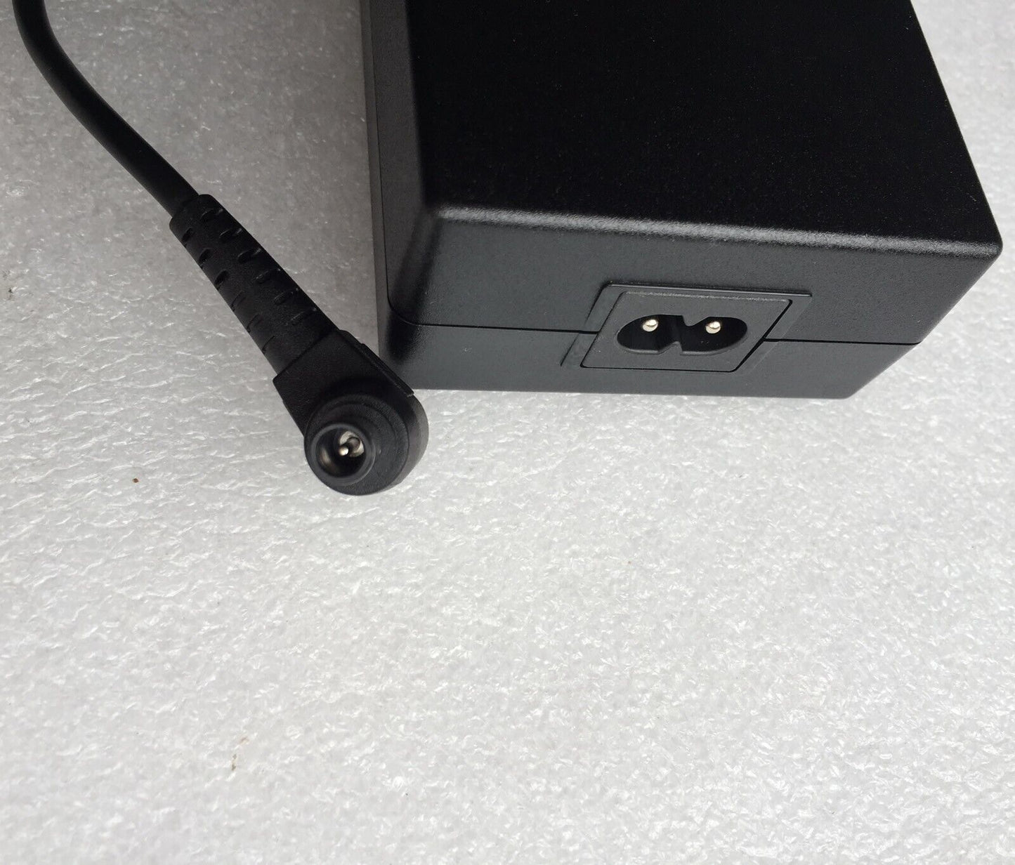New Original Sony Bravia KD-49XD8077 KD-55XD8588 TV ACDP-160E01 19.5V AC Adapter