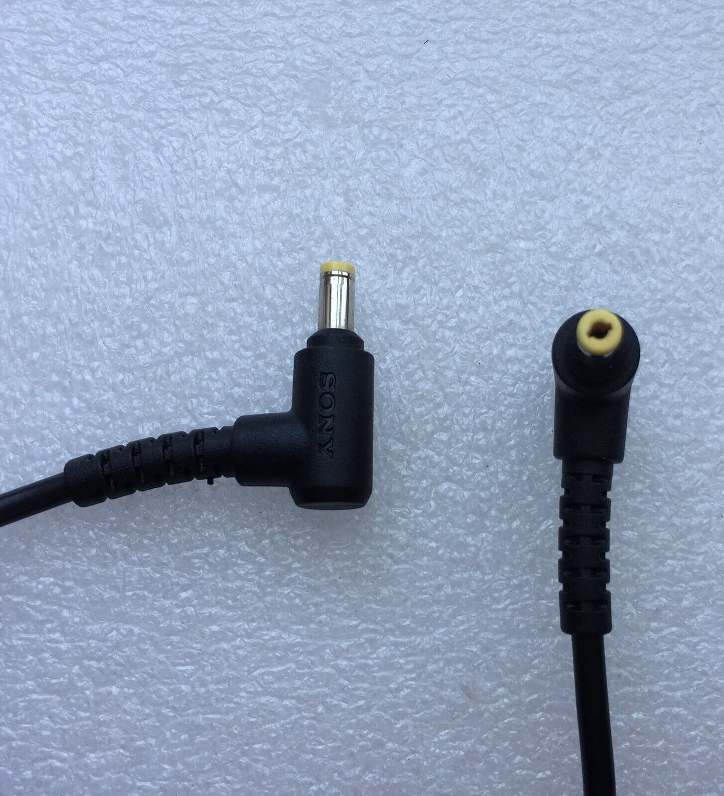 New Original OEM Sony 10.5V 4.3A AC Adapter&Cord for VAIO A12 VJA121C11N Laptop@