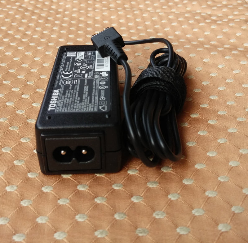 New Original Toshiba Kirabook L93 PA5201U-1ACA ADP-45YD A 45W 19V AC/DC Adapter