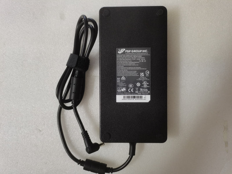 GIGABYTE AORUS 17X AZF 2023 RTX4090 330W FSP 19.5V 16.9A FSP330-AJAN3 AC Adapter