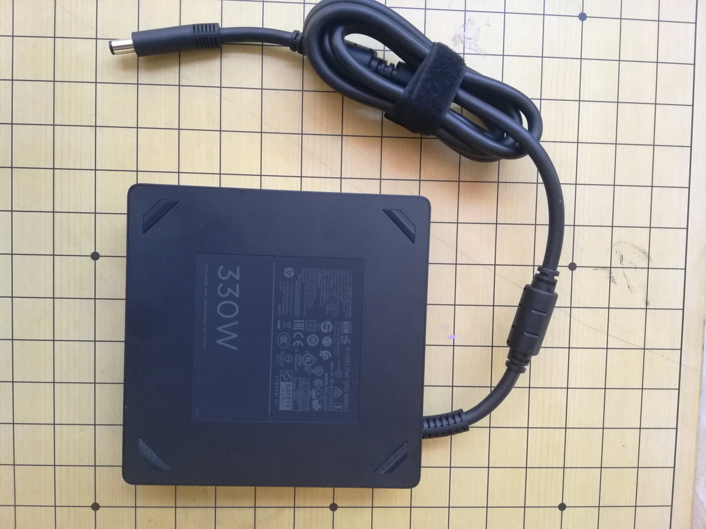 New HP 925142-850 330W Ac Adapter For Hp Omen X 17 P/N: TPC-DA60 925142-850 918607-003 918607-013 ADP-330BB BA ADP-330BB BD