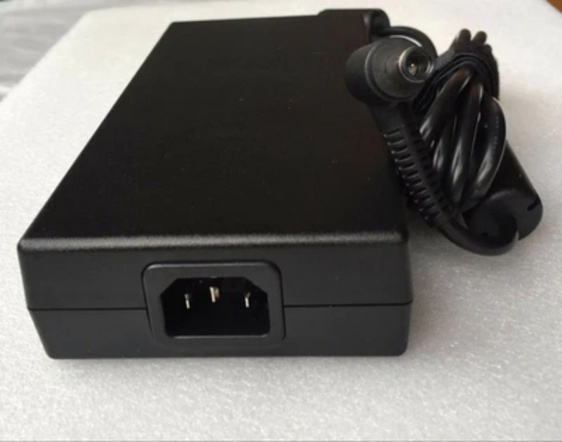 Original Acer Predator PT715-51-71W9,A12-230P1A,A230A006L Chicony AC/DC Adapter