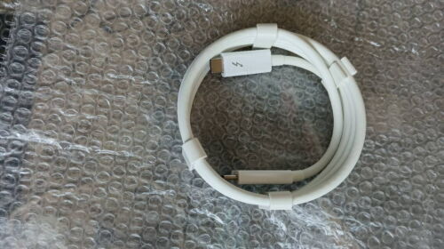 Original LG EAD63988303 1.5m 100W White Thunderbolt 4 cable for LG Monitor