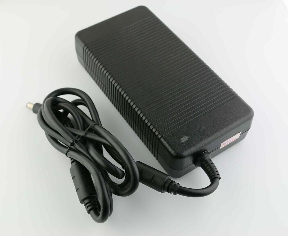New Original OEM Dell AC Adapter for Dell Alienware x17 R1 DA330PM190 LA330PM190