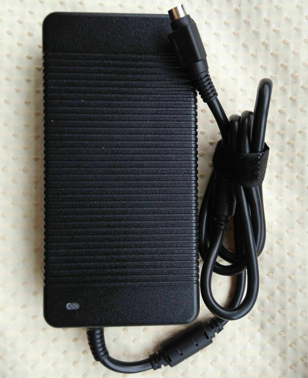 @New Original Delta 19.5V 16.9A AC Adapter for MSI Desktop Trident 3 VR7RC-018US