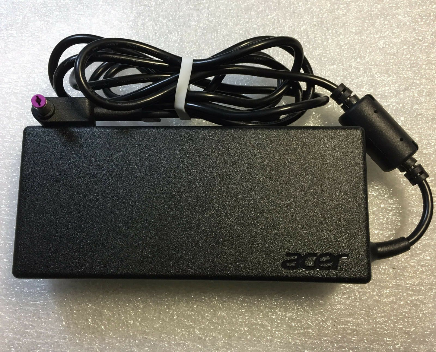 Original Acer 135W AC/DC Adapter for Acer Aspire Nitro AN515-53-52FA,ADP-135KB T
