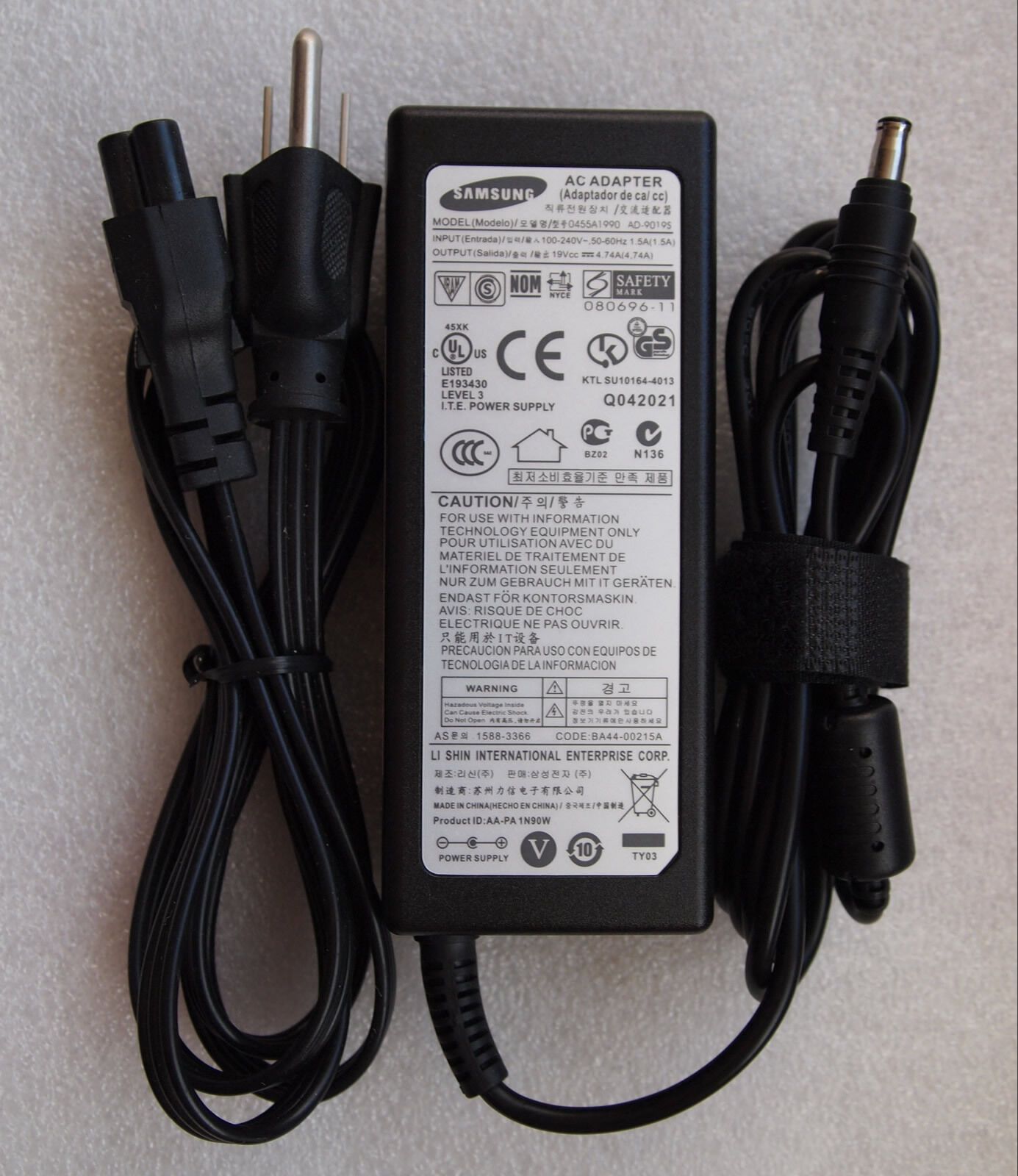 Original OEM 19V 90W AC Power Adapter for Samsung NP550P5C-T01US/NP550P7C-T01CA