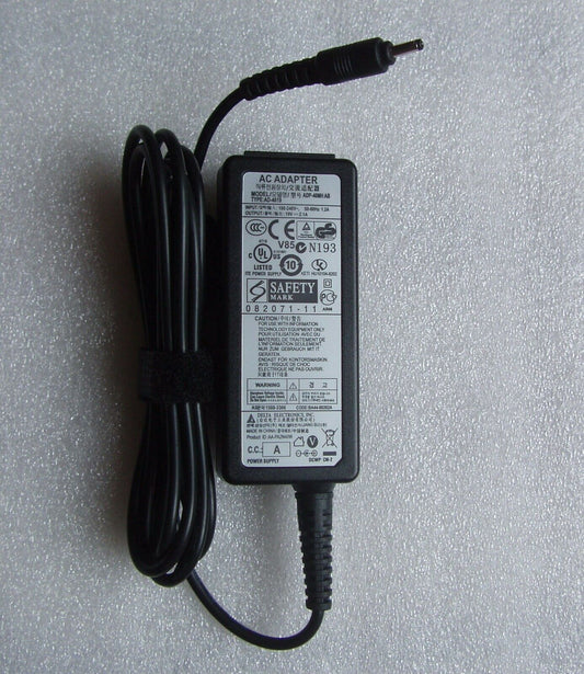 Original OEM AC Power Adapter Charger Cord for Samsung 300U1A-A01 NP300U1A-A01US