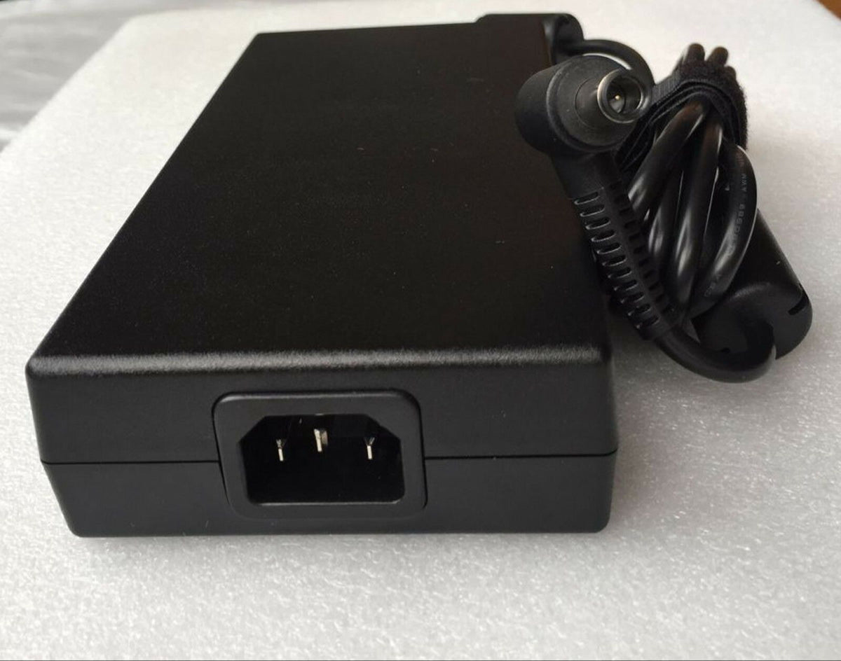 Original Acer Predator PT715-51-72HE,A12-230P1A,A230A006L Chicony AC/DC Adapter　