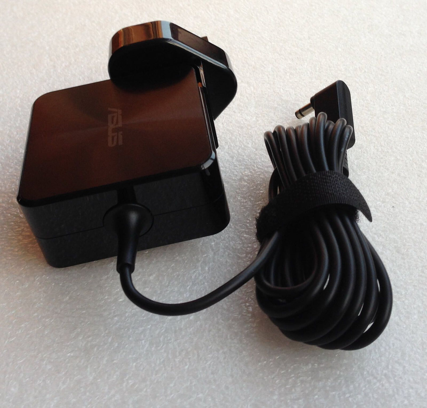 New Original OEM ASUS 45W 19V Charger Taichi 21-DH71,21-UH71,21-CW009H,21-CX014H