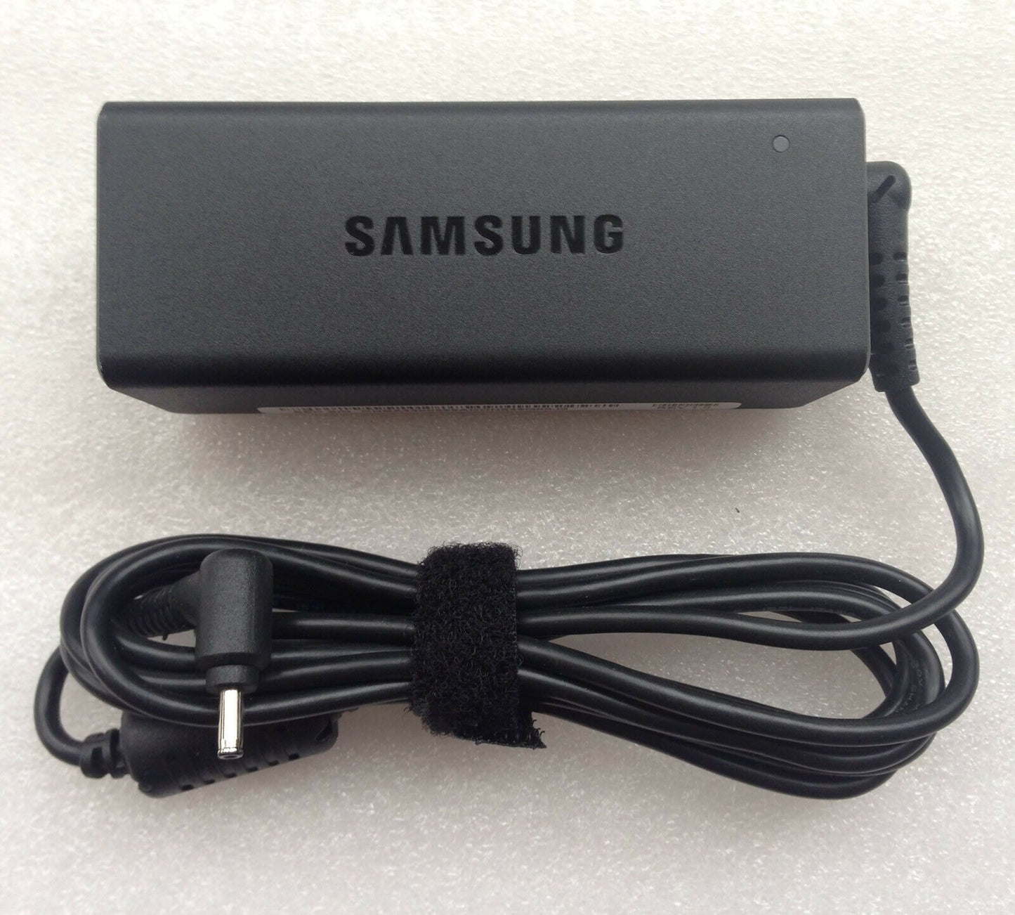 @New Original OEM Samsung AC Power Adapter for Samsung Notebook 9 NP900X3L-K02US