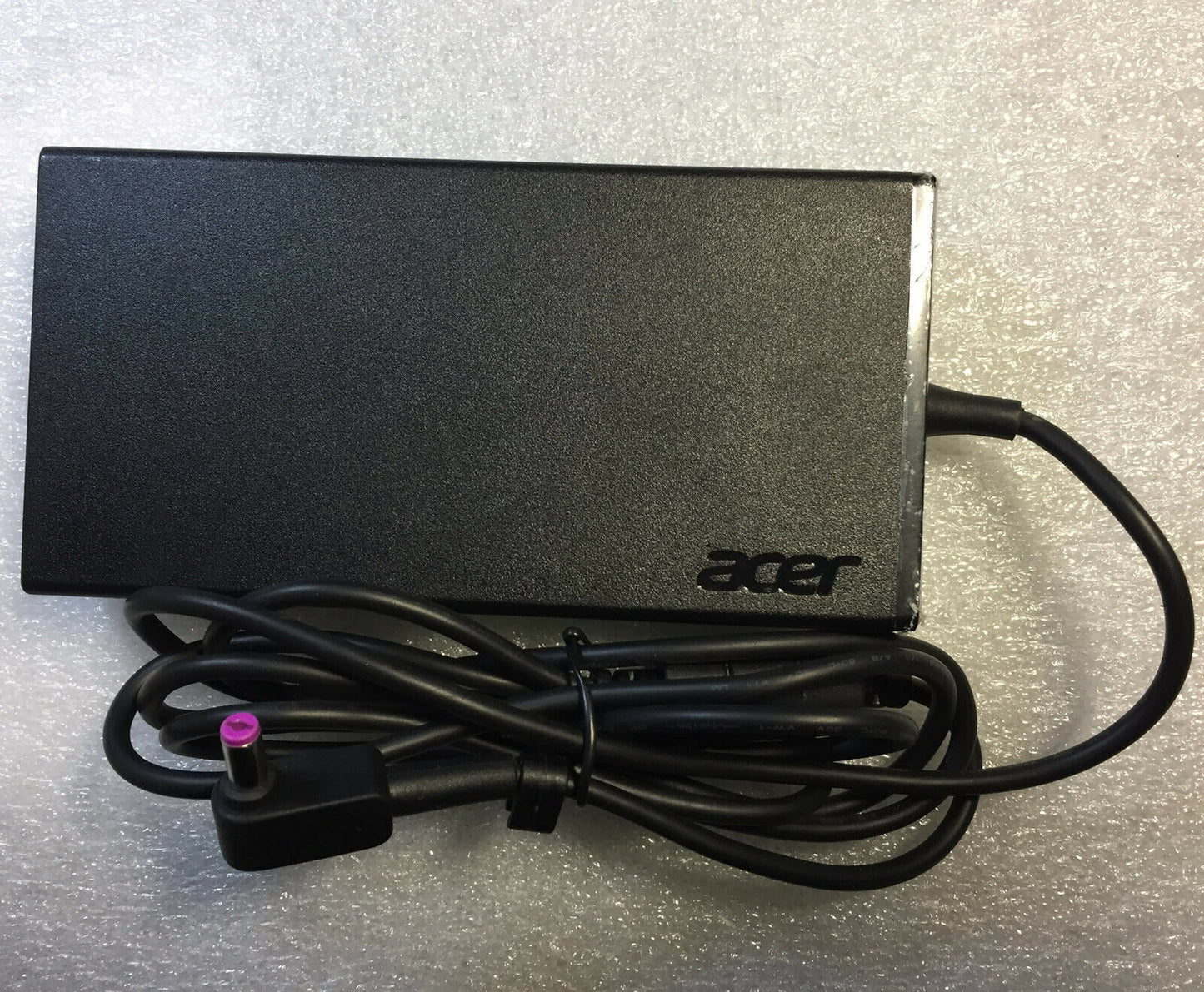 Original OEM Acer 135W AC Adapter for Acer Aspire Nitro AN515-52-7244,PA-1131-16