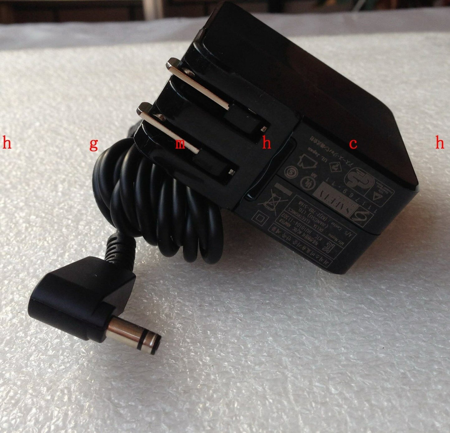 New Original OEM ASUS 45W AC/DC Adapter for ASUS Zenbook UX301LA-DH51T Ultrabook