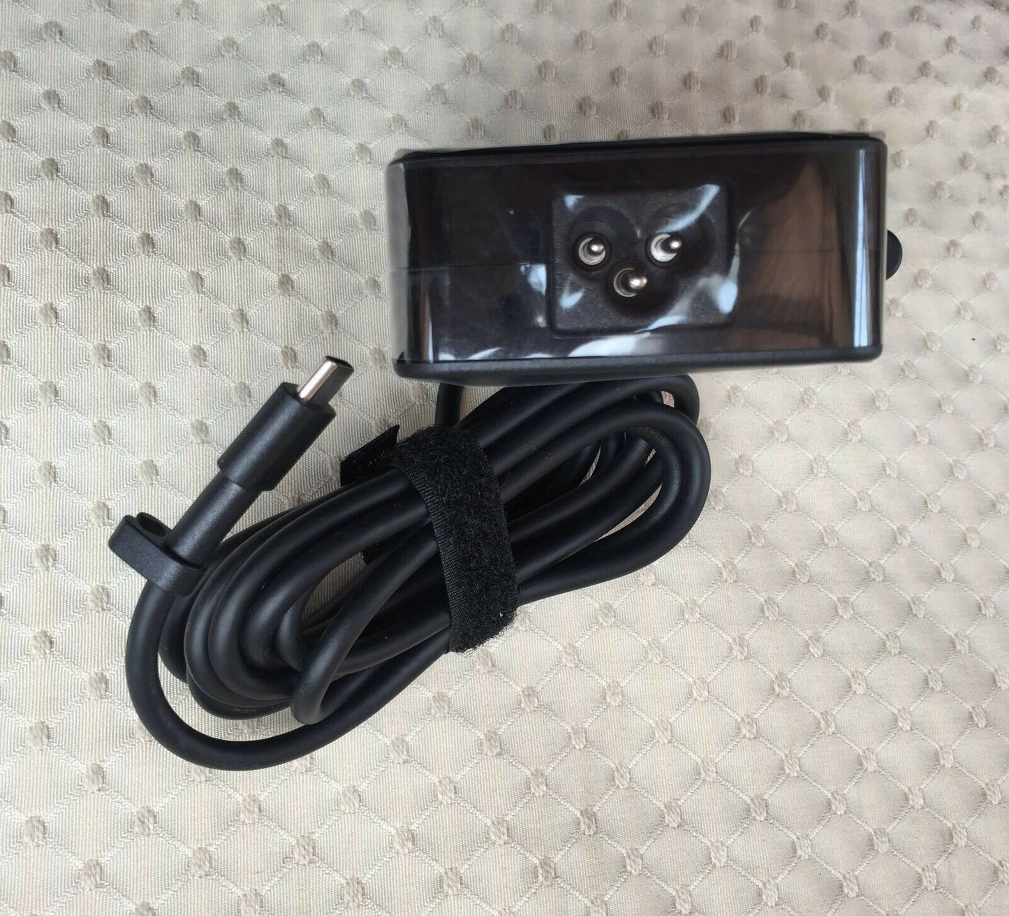 New Original ASUS 65W Type-C AC Adapter for ASUS ZenBook 3 Deluxe UX490UA-BE043T