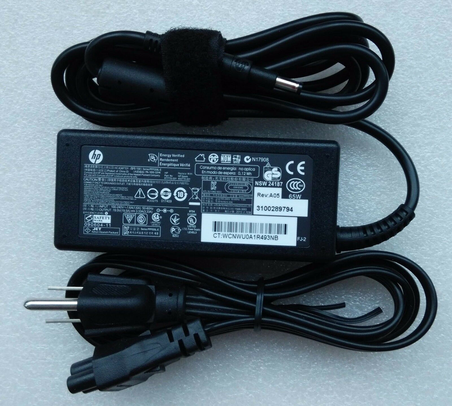 Original OEM HP 65W Cord/Charge Pavilion Sleekbook 15-b000em,15-b000ej,15-b000ed