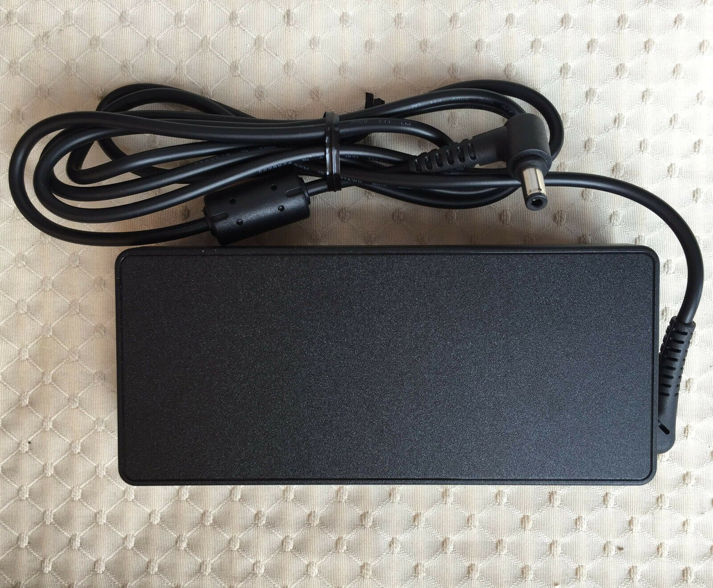 New Original Chicony AC Adapter for MSI GS63 Stealth 7RD-075MY,A16-135P1B Laptop
