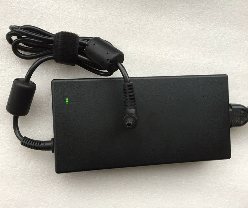Original OEM Clevo P750DM2-G,A11-200P1A,A200A007L Chicony 200W 19V AC/DC Adapter