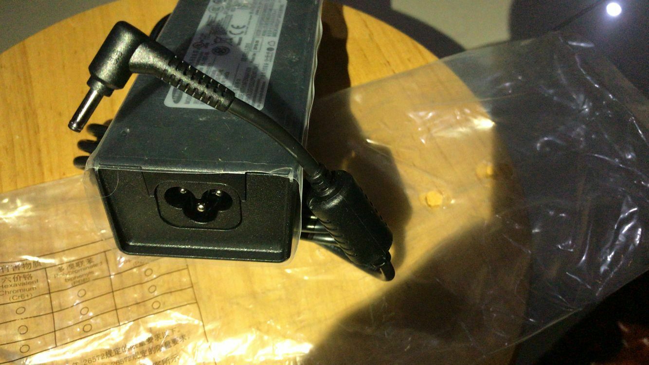 New Original Samsung AC Adapter&Cord for Samsung Notebook 7 Force NP760XBE-X01HK