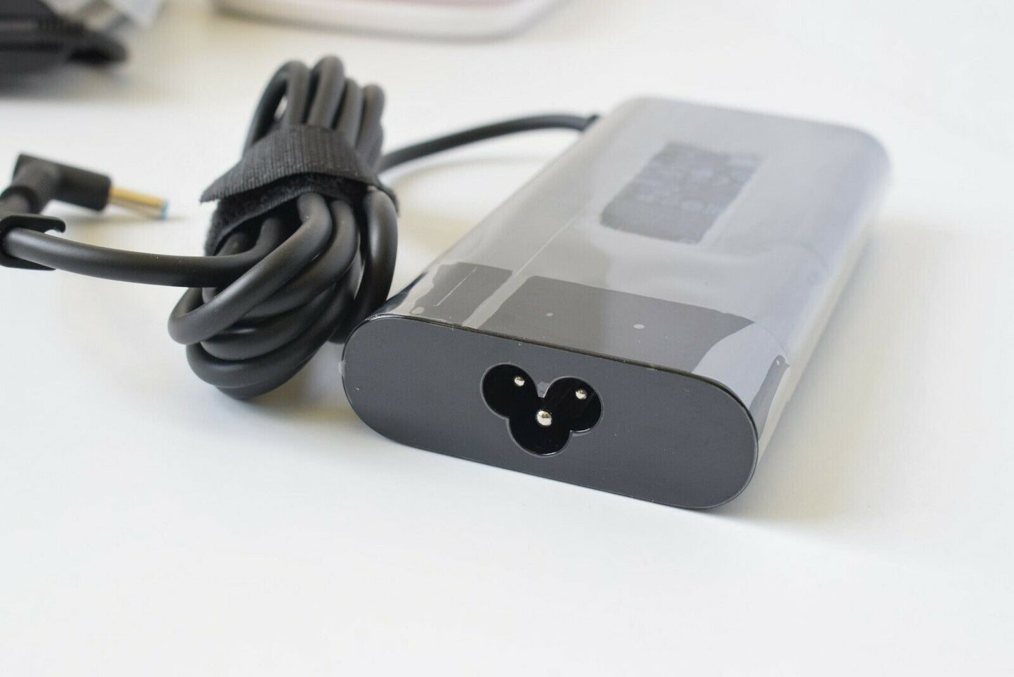 Original HP 135W 19.5V 6.9A Cord/Charge OMEN by HP Laptop 15-dc0096NR,L15534-001