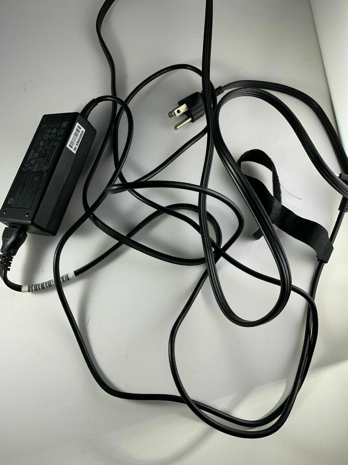 Original HP 65W AC/DC Adapter for HP ProBook 440 G5,854055-002,710412-001 Laptop