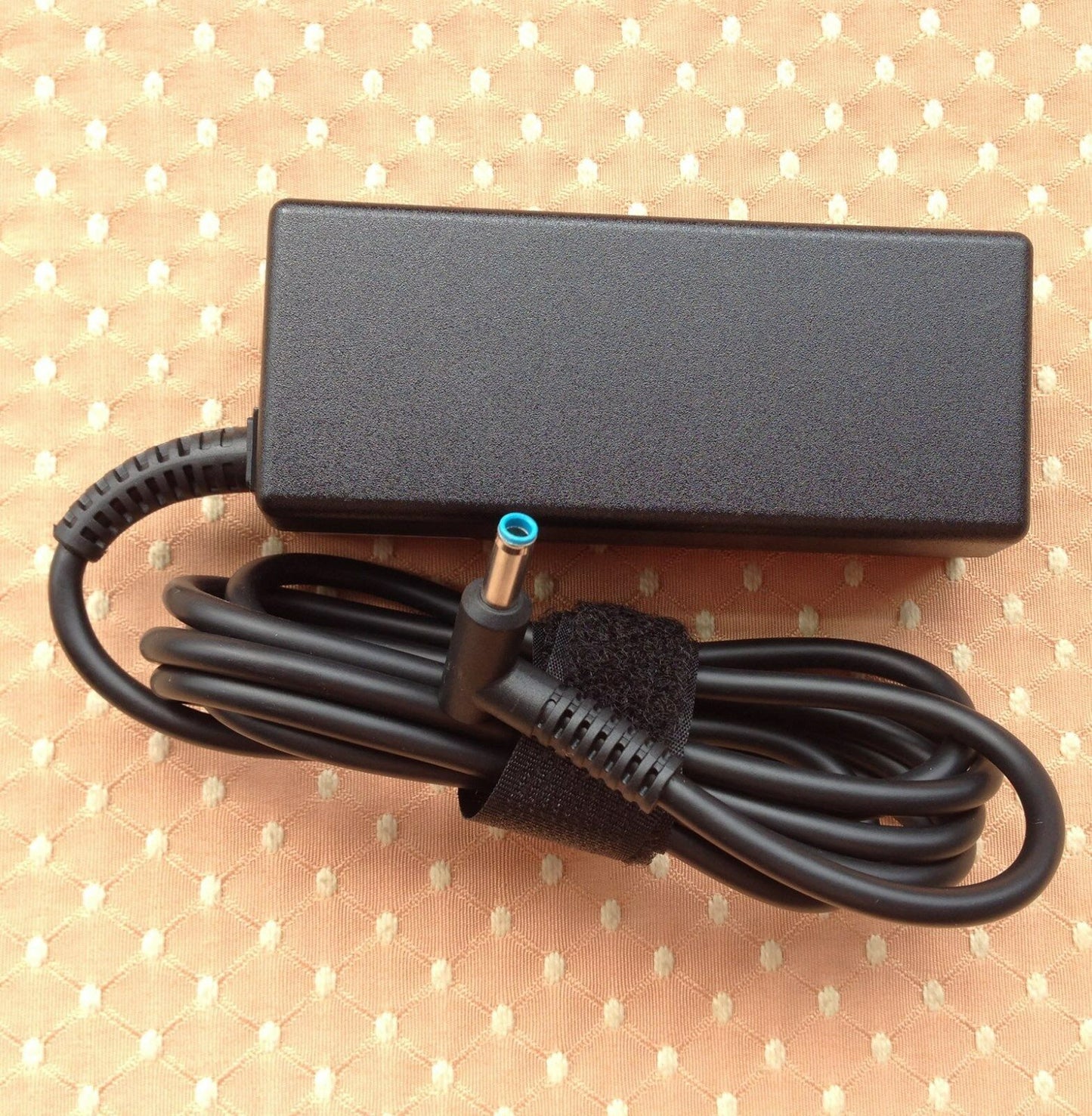 New Original Genuine OEM HP 65W 19.5V AC Adapter for HP ENVY 14-k010us Sleekbook