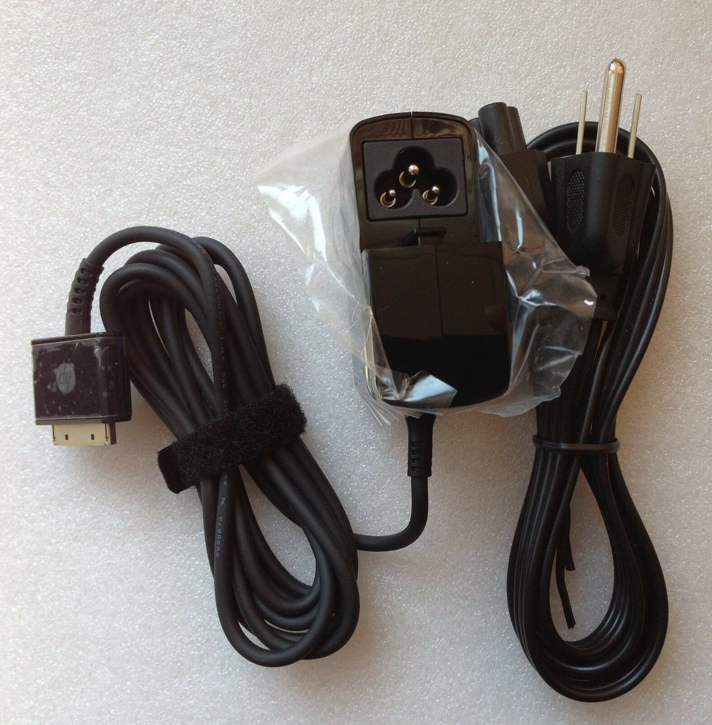@Original HP 10W AC Adapter for HP Elitepad 1000 G2,HSTNN-DA34,686120-001 tablet