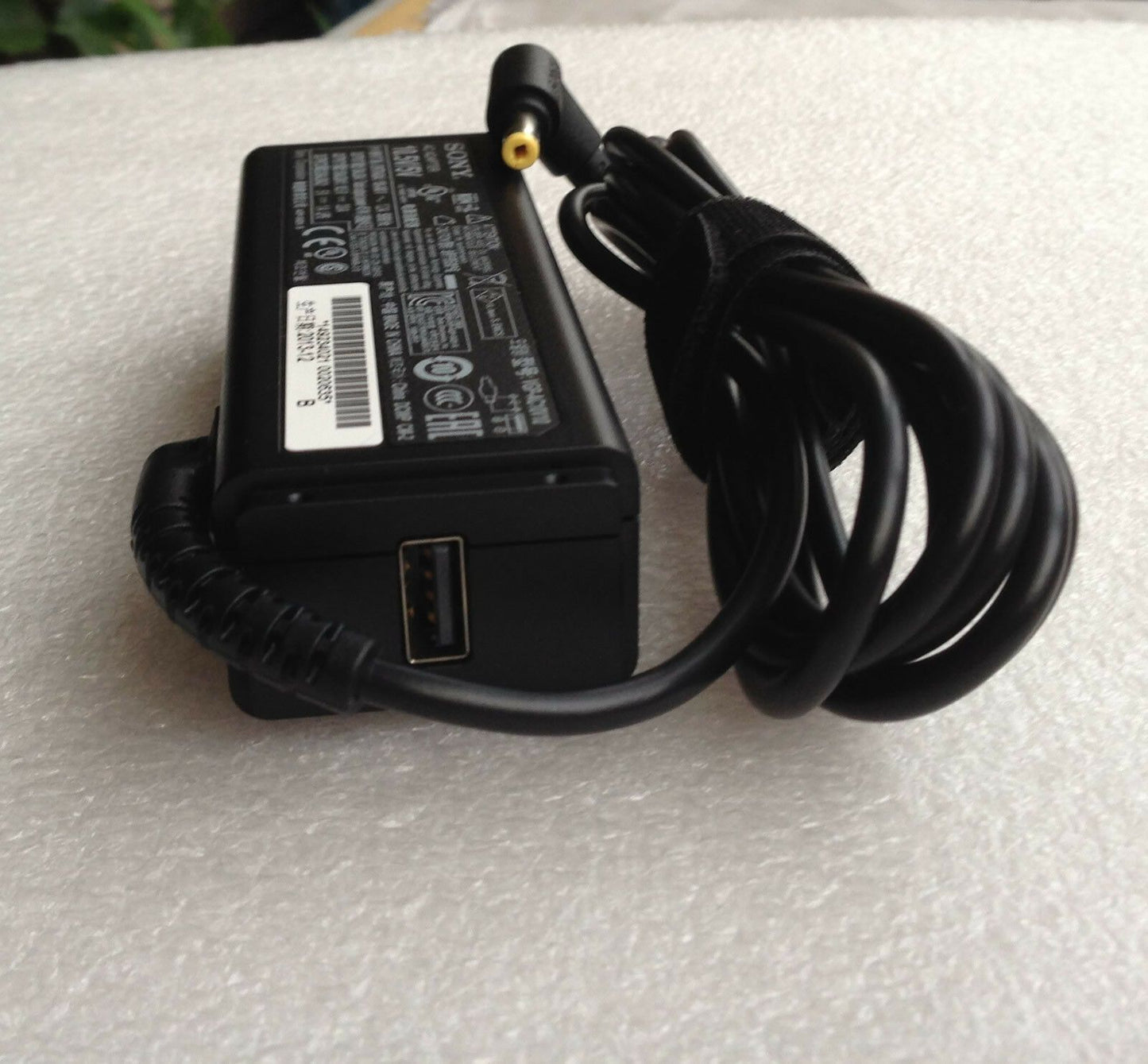 @Original OEM Sony 45W 10.5V/5V AC Adapter for Vaio Duo 13 SVD13215CDB Ultrabook