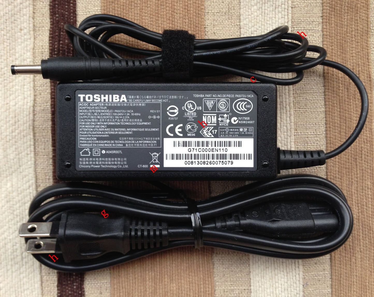 Original OEM Toshiba 45W Charger Portégé Z10t-A-A1111,Z10t-A-A1110,PA5072U-1ACA