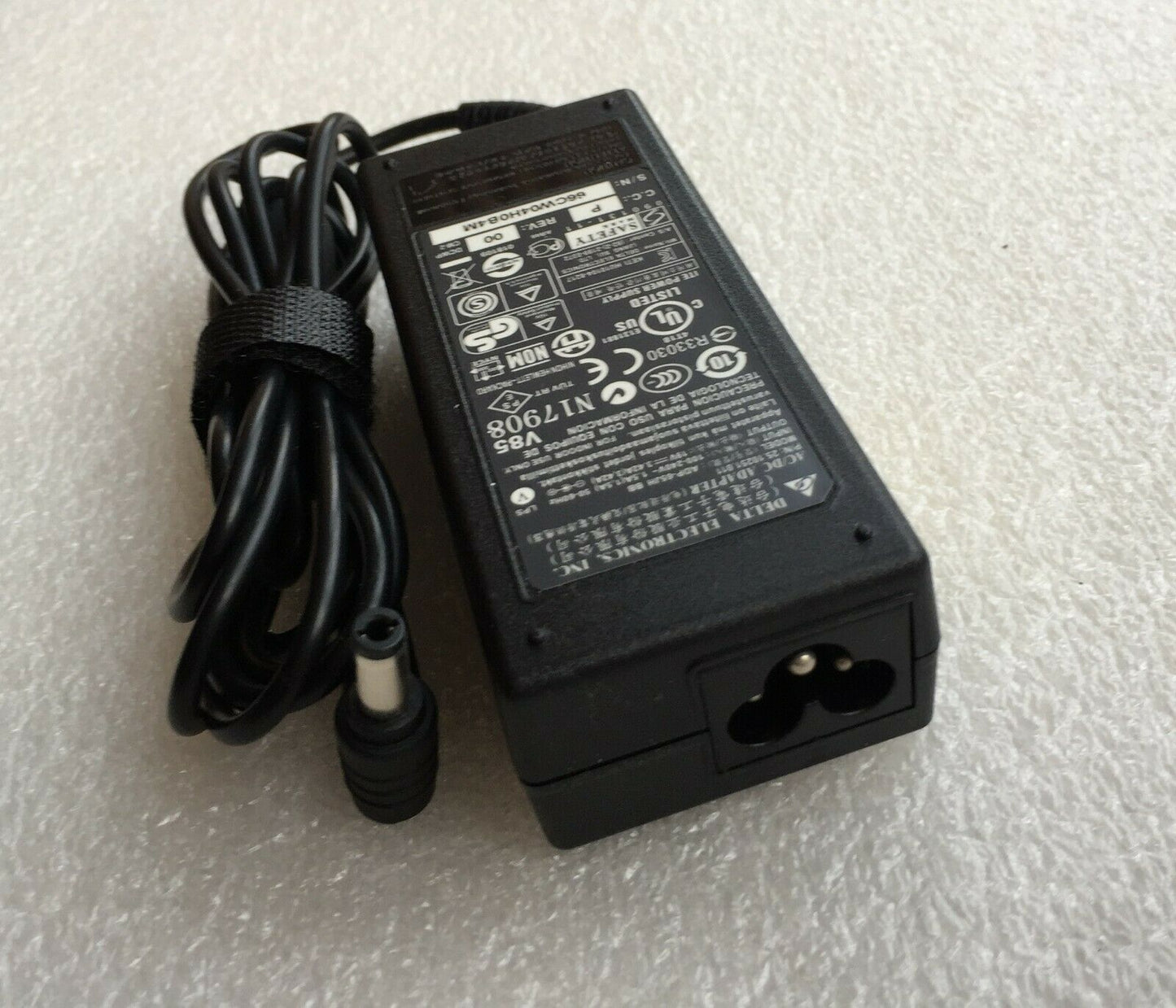 New Original OEM AC Adapter Cord/Charger for Fujitsu Lifebook A557 Series Laptop