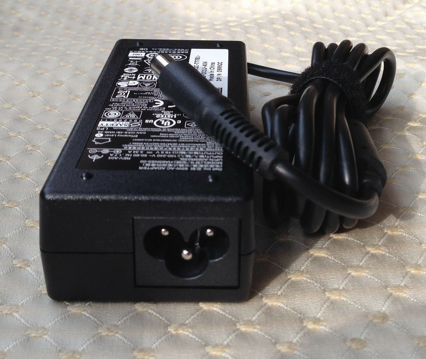 Original OEM 65W AC/DC Adapter for Dell Vostro 15-3546,15-3549 N6M8J,6TM1C,1XRN1