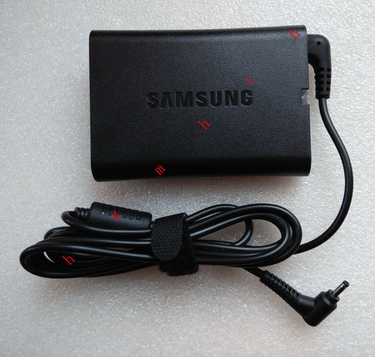 Original Genuine OEM 40W 19V 2.1A AC Adapter for Samsung NP900X4C-A01US Notebook