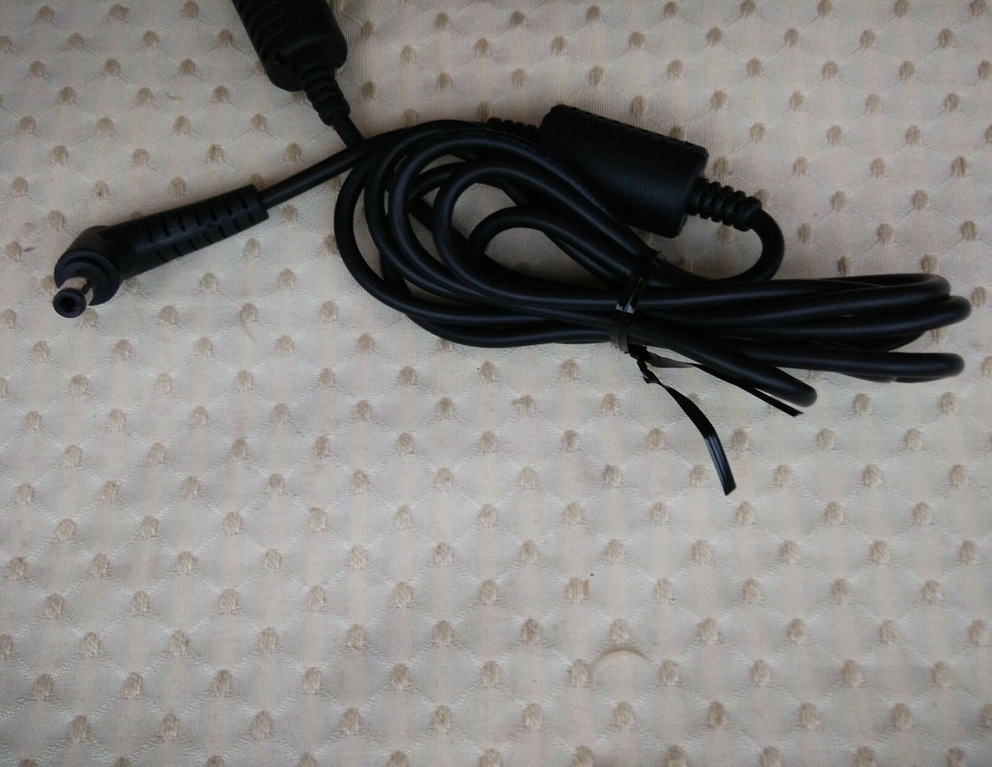 Original OEM Delta MSI 19.5V 7.7A AC/DC Adapter for MSI GS70 MS-1773,ADP-150VB B