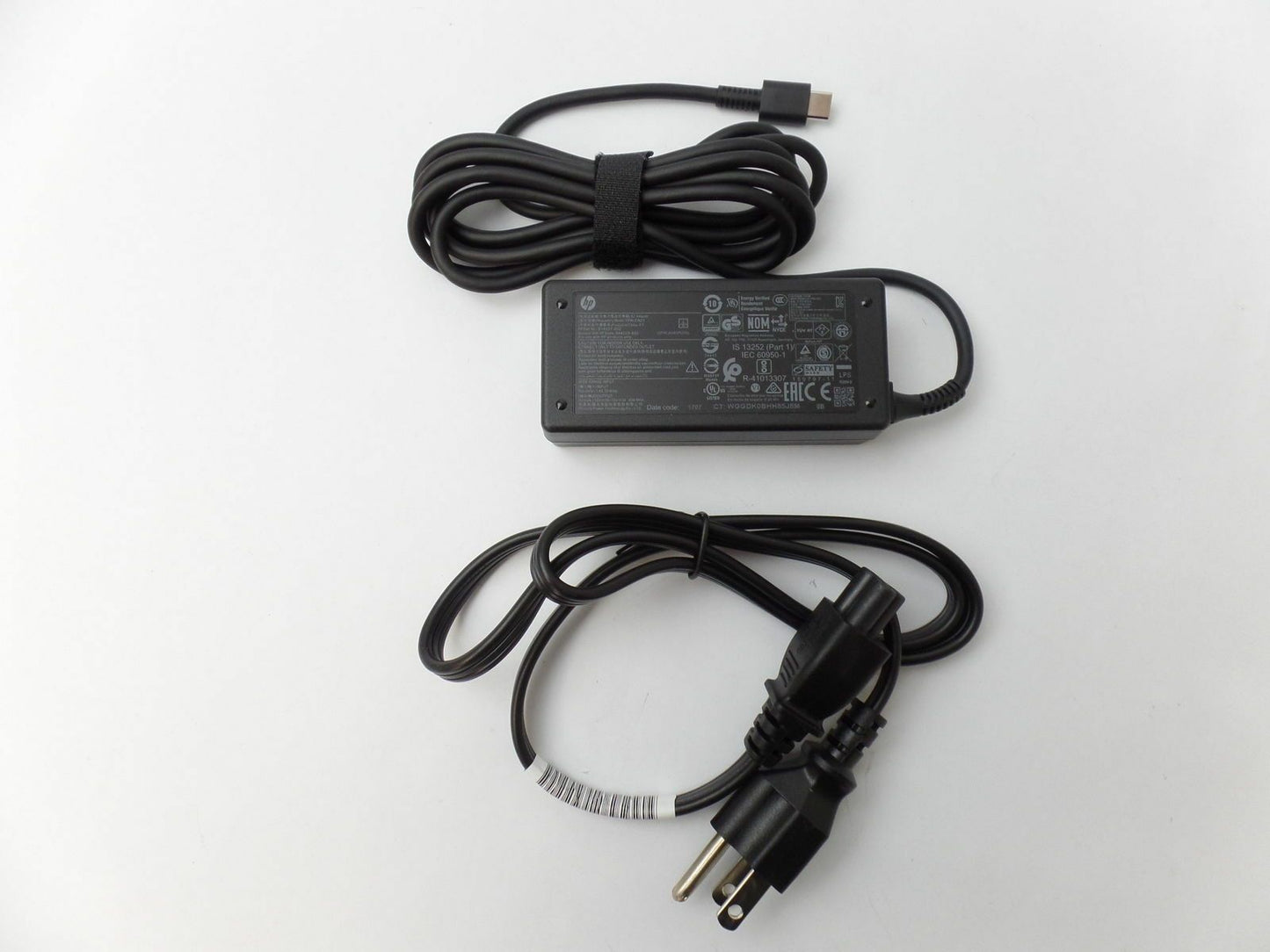 New Original HP 45W AC Adapter for HP Chromebook 11 G6 EE/3NU59UT#ABA,934739-850