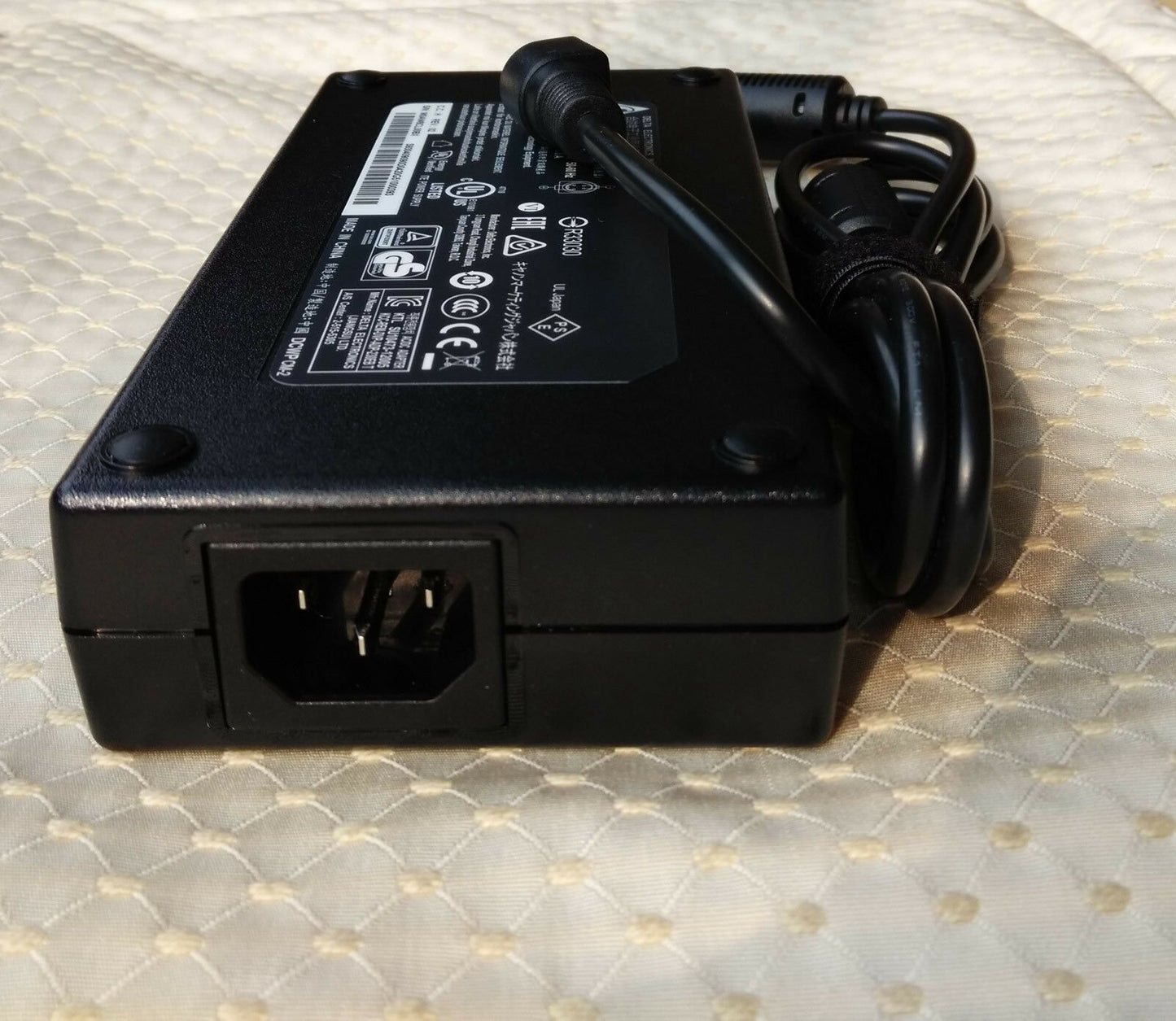 @Original OEM Delta 230W 4P AC Adapter for MSI GT80 2QE-061MY ADP-230EB T Laptop