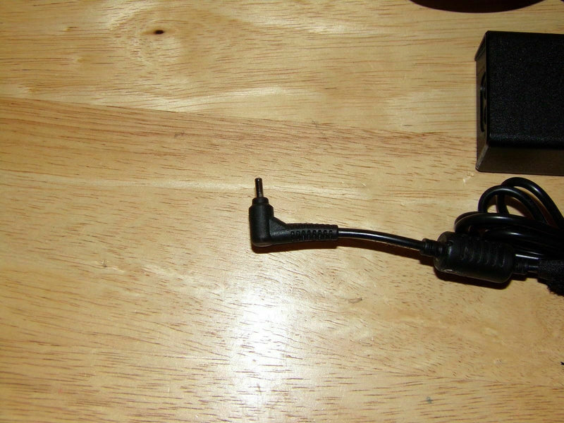 Original Samsung Notebook 9 Pro NP940X5M-X03US,AD-6019A,PA-1600-96 AC/DC Adapter